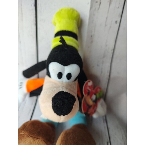 Disney’s Goofy Stuffed Plush Bean Bag Toy Read - Picture 2 of 7
